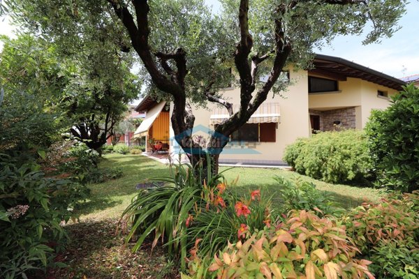 casa indipendente in vendita a Capriolo