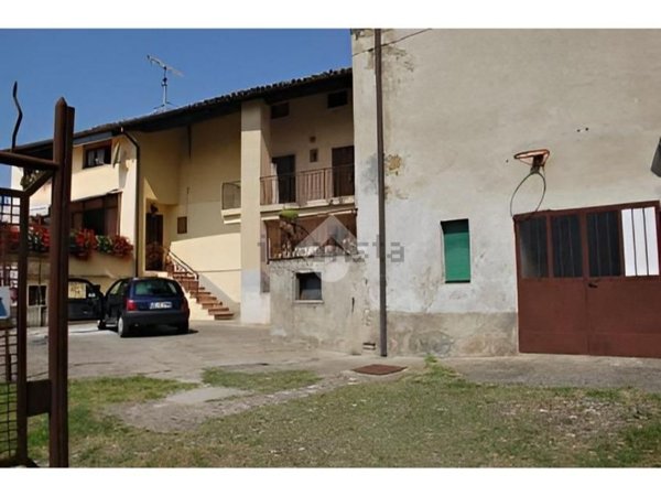 casale in vendita a Capriolo