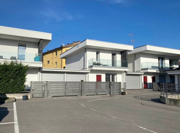 casa indipendente in vendita a Capriolo