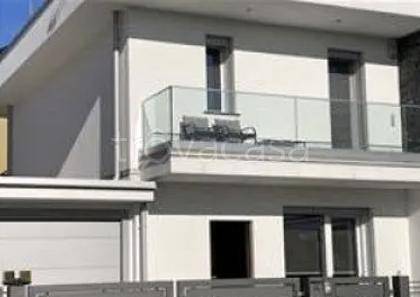 casa indipendente in vendita a Capriolo