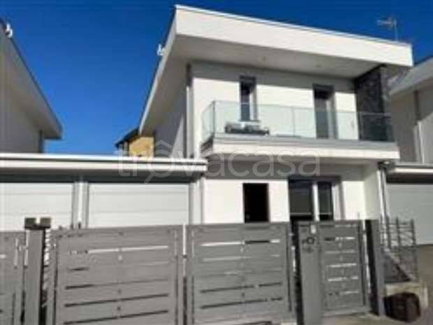 casa indipendente in vendita a Capriolo