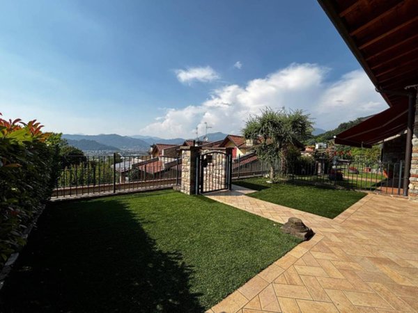 casa indipendente in vendita a Capriolo