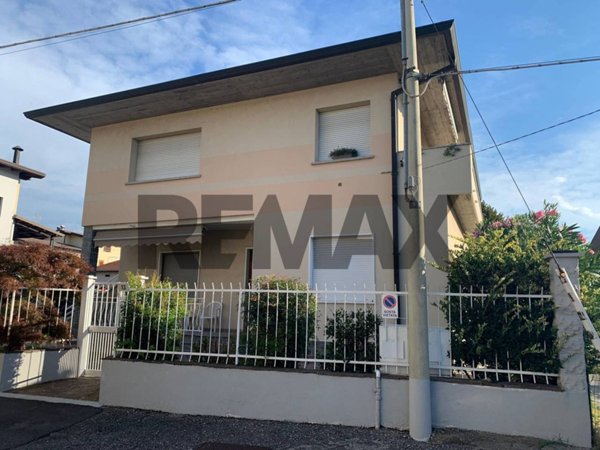 casa indipendente in vendita a Capriolo