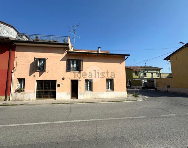 casa indipendente in vendita a Carpenedolo in zona Livelli