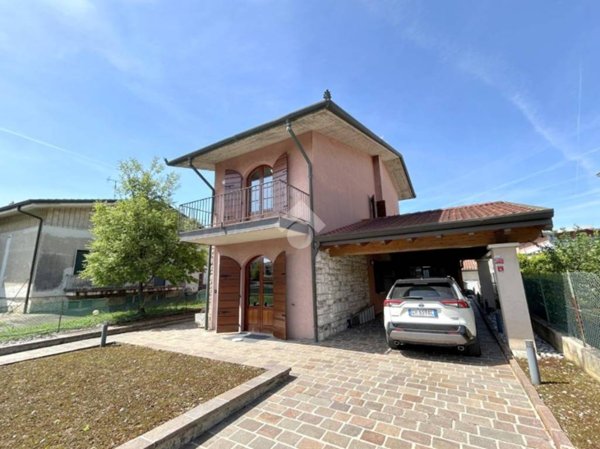 casa indipendente in vendita a Carpenedolo in zona Livelli