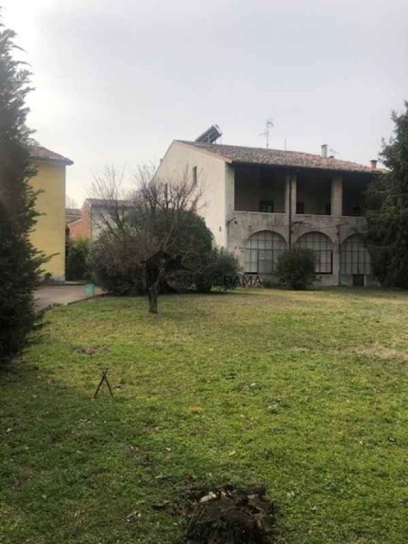 casa indipendente in vendita a Carpenedolo