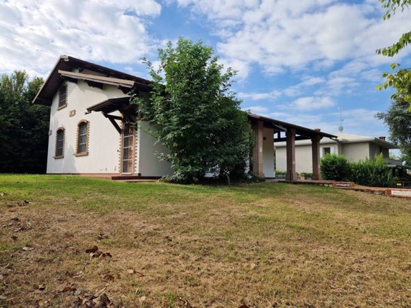 casa indipendente in vendita a Carpenedolo