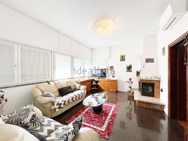 casa indipendente in vendita a Carpenedolo
