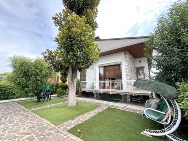 casa indipendente in vendita a Carpenedolo
