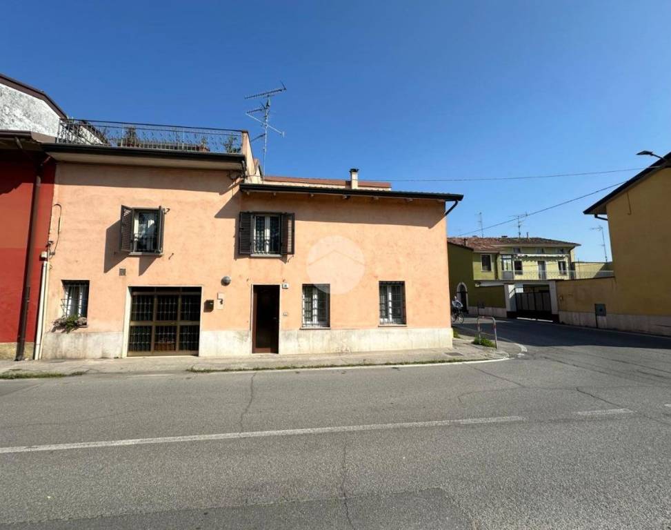 casa indipendente in vendita a Carpenedolo in zona Livelli