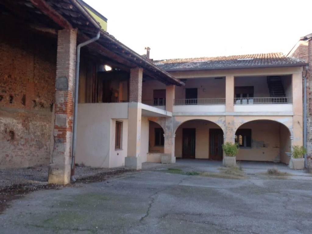 casa indipendente in vendita a Carpenedolo