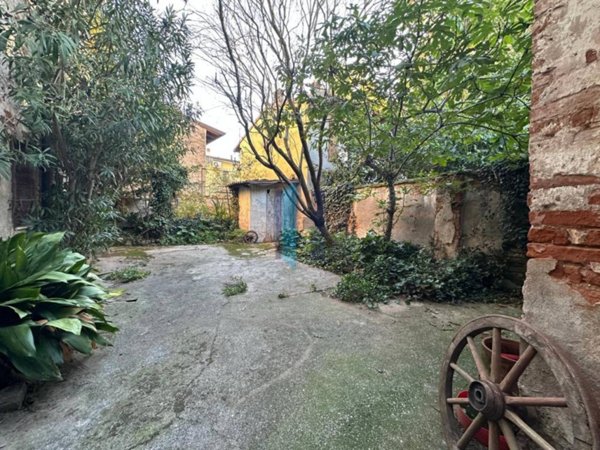 casale in vendita a Carpenedolo in zona Lametta