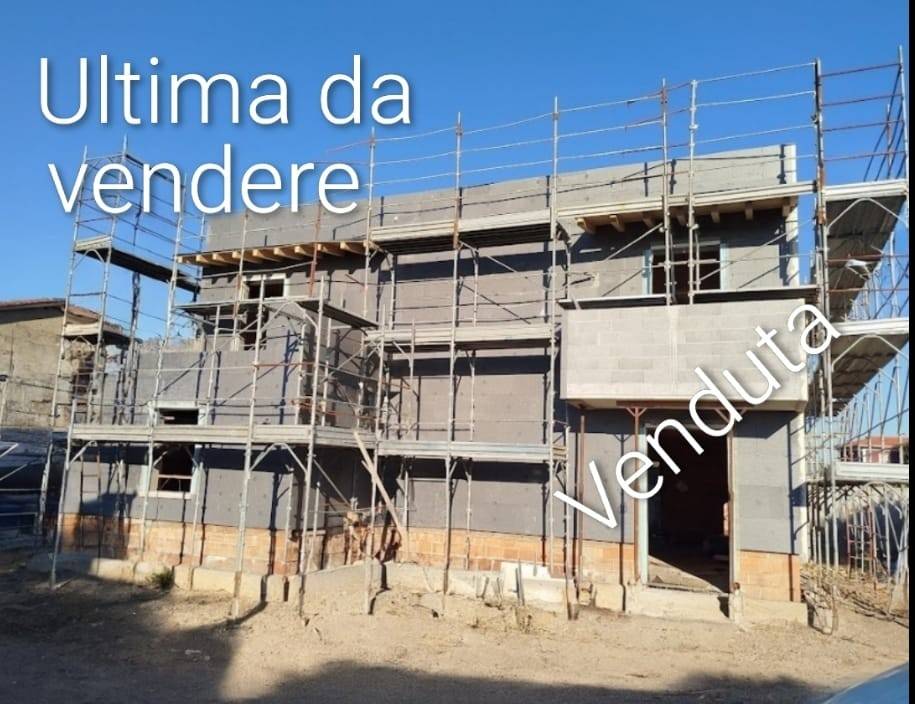 casa indipendente in vendita a Carpenedolo in zona Livelli