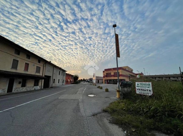 terreno edificabile in vendita a Carpenedolo in zona Livelli