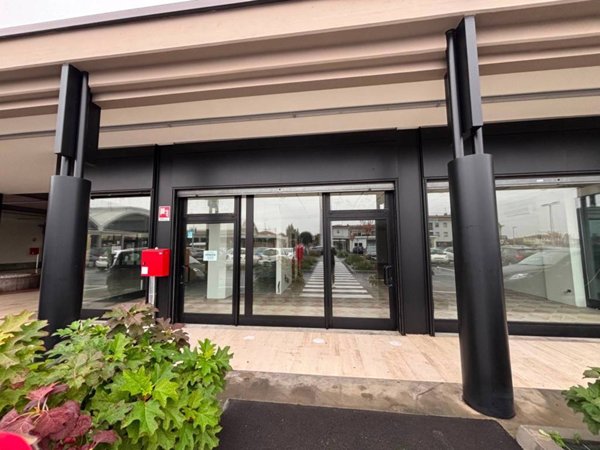 negozio in vendita a Carpenedolo