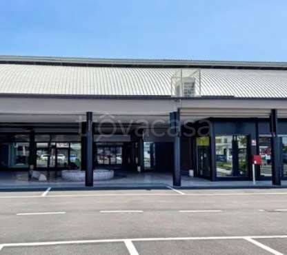 negozio in vendita a Carpenedolo