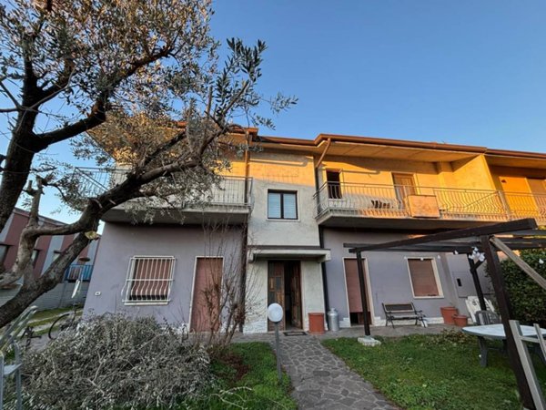 casa indipendente in vendita a Carpenedolo