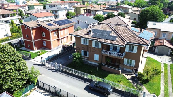 casa indipendente in vendita a Carpenedolo in zona Lametta