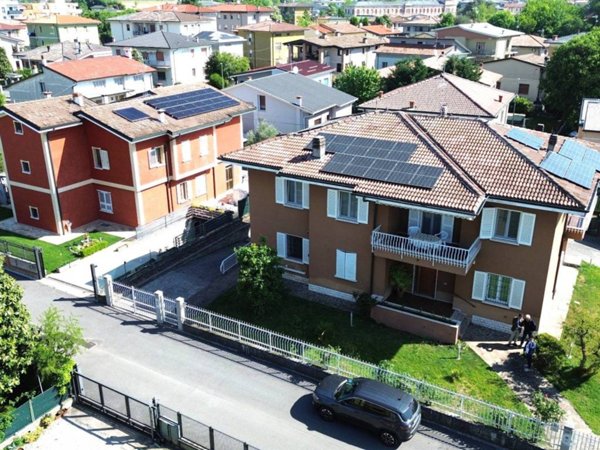 casa indipendente in vendita a Carpenedolo