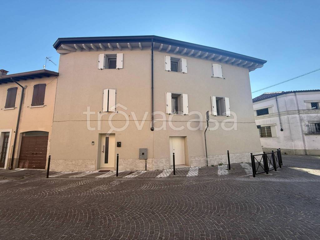 casa indipendente in vendita a Carpenedolo in zona Lametta