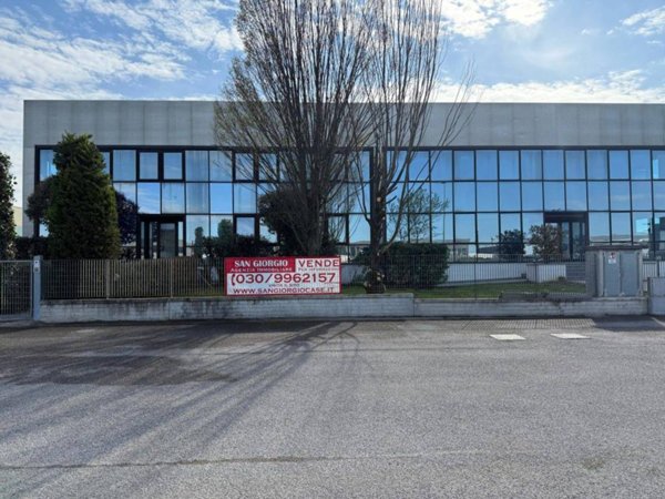 locale di sgombero in vendita a Carpenedolo in zona Livelli