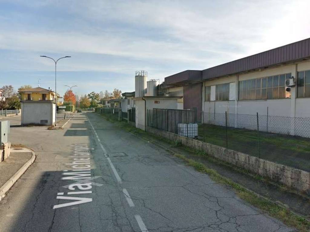 locale commerciale in vendita a Carpenedolo in zona Livelli