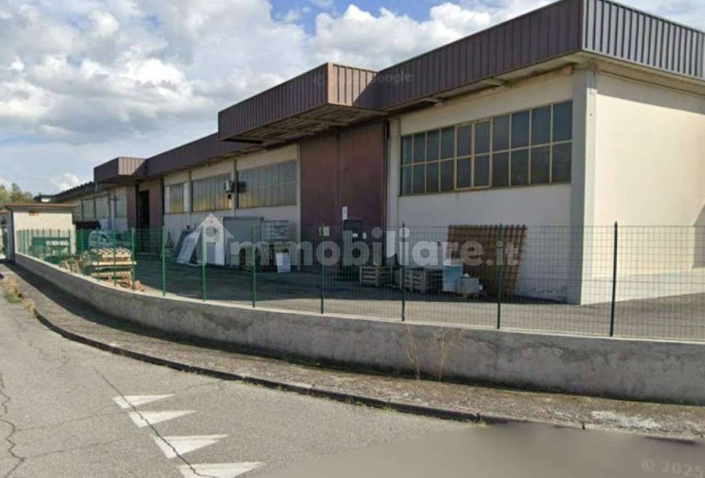 locale commerciale in vendita a Carpenedolo in zona Cornali
