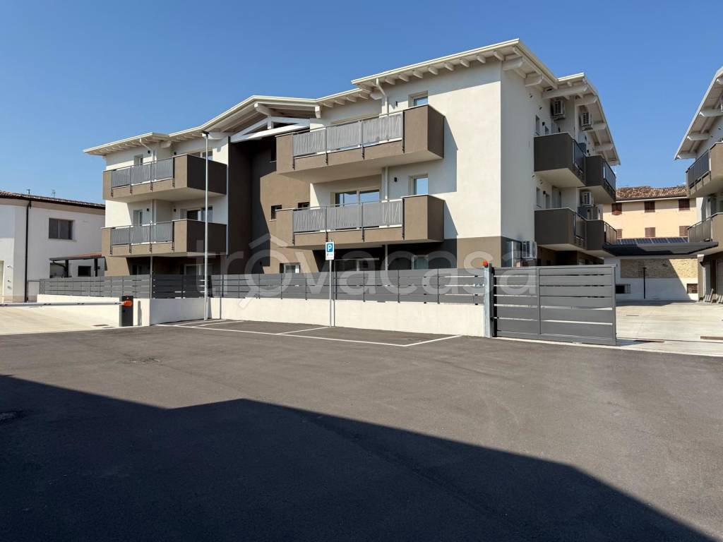 appartamento in vendita a Carpenedolo in zona Lametta