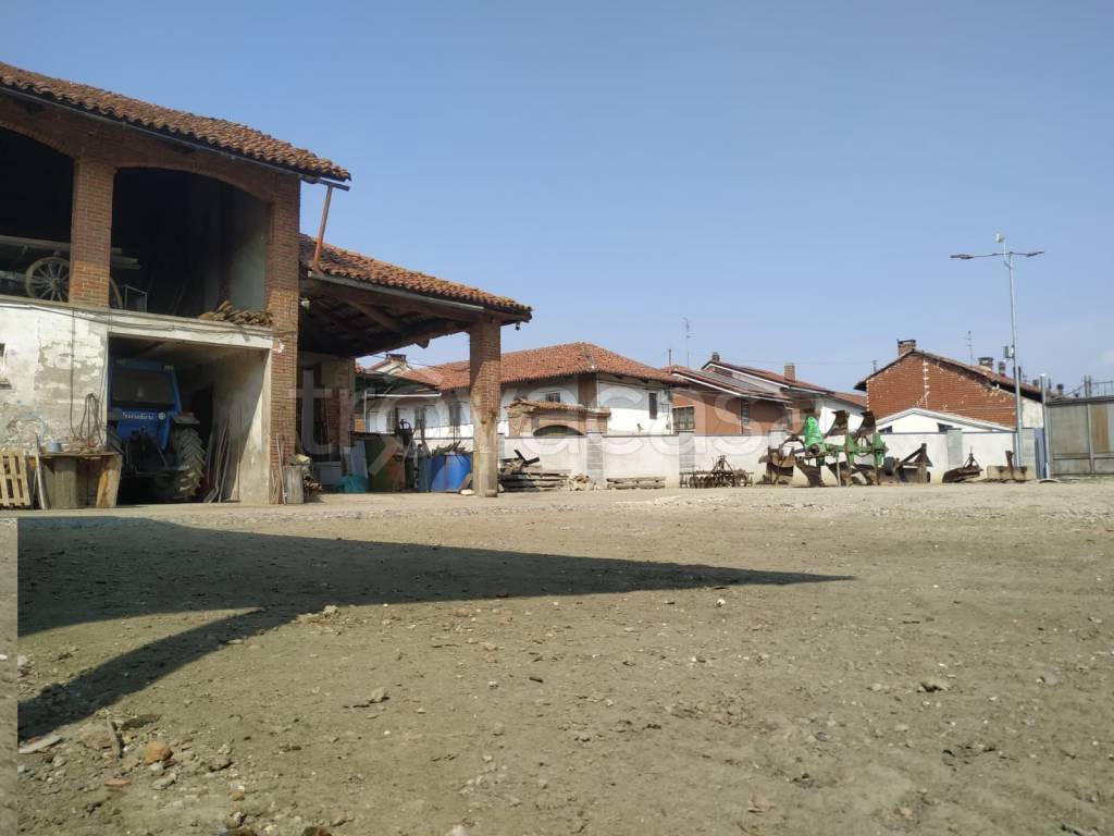 casa indipendente in vendita a Castagnole Piemonte