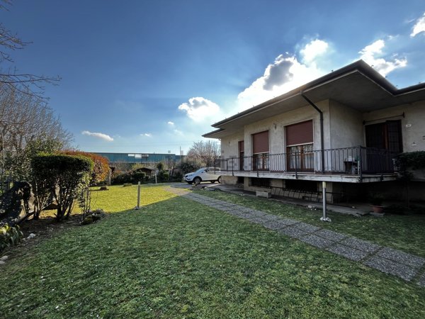 casa indipendente in vendita a Castegnato