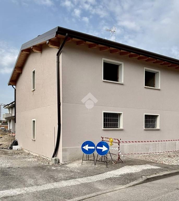 casa indipendente in vendita a Castegnato