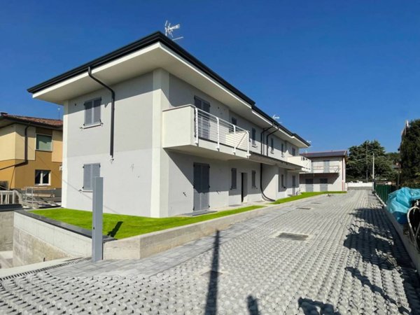 casa indipendente in vendita a Castegnato