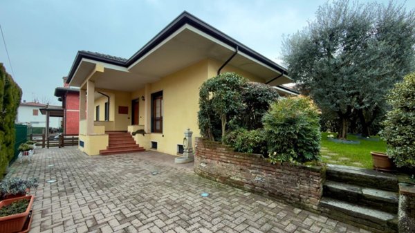 quadrivano in vendita a Castegnato
