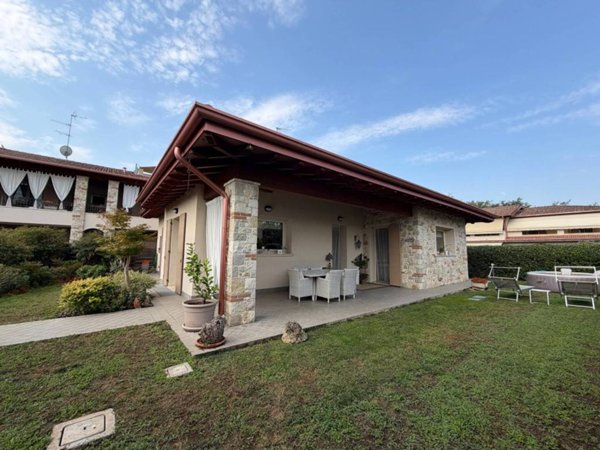 casa indipendente in vendita a Castegnato