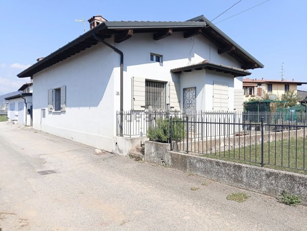 casa indipendente in vendita a Castegnato