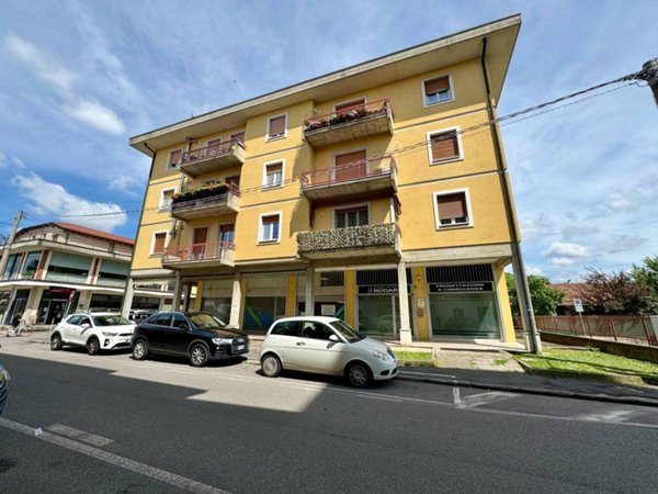 negozio in vendita a Castelcovati