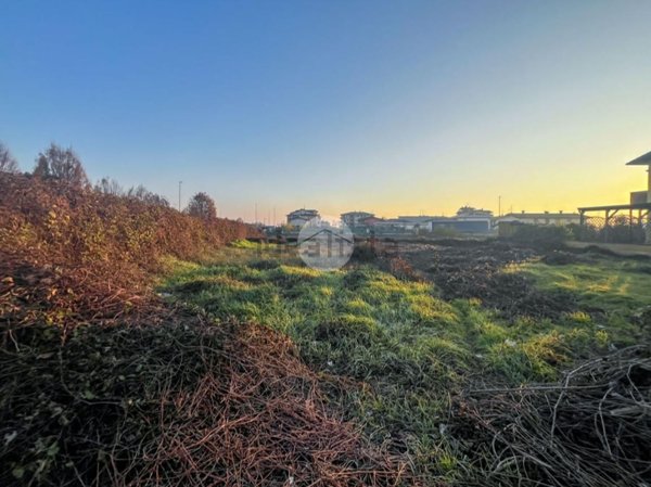 terreno edificabile in vendita a Castelcovati