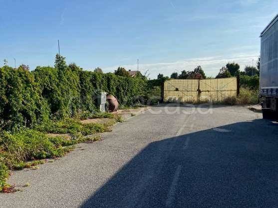 terreno edificabile in vendita a Castelcovati
