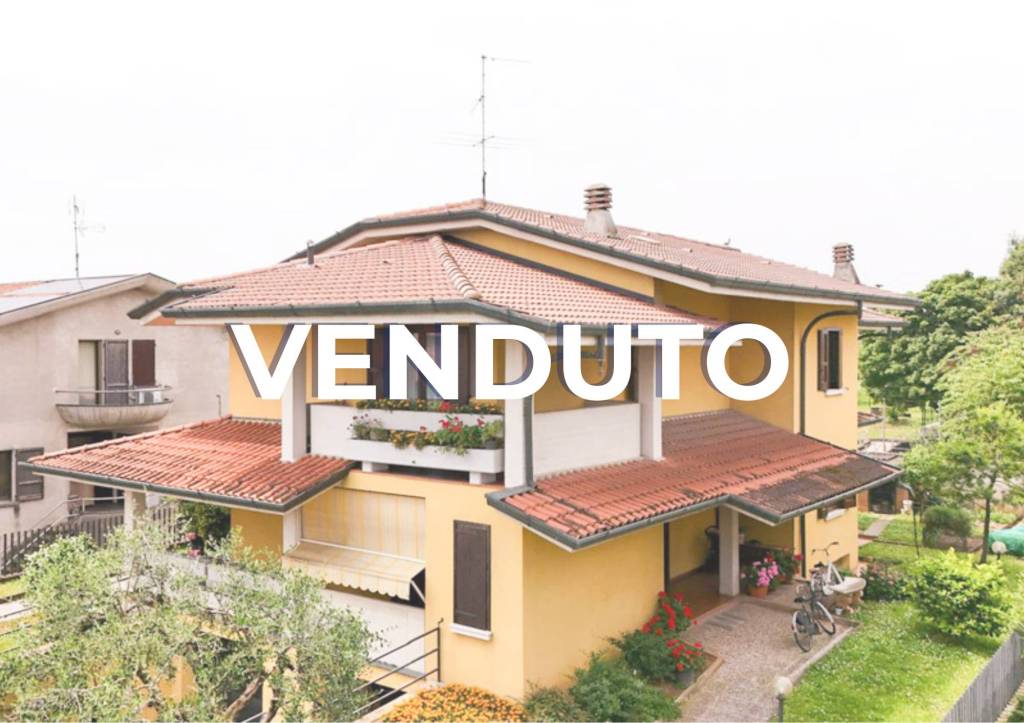 casa indipendente in vendita a Castelcovati
