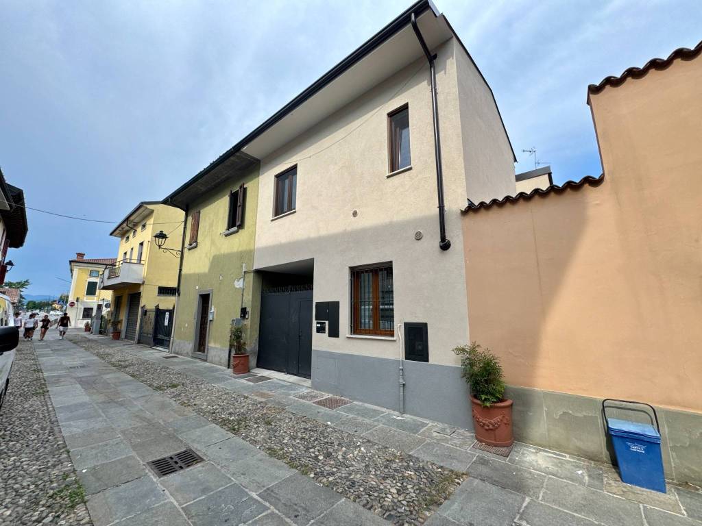 negozio in vendita a Castelcovati