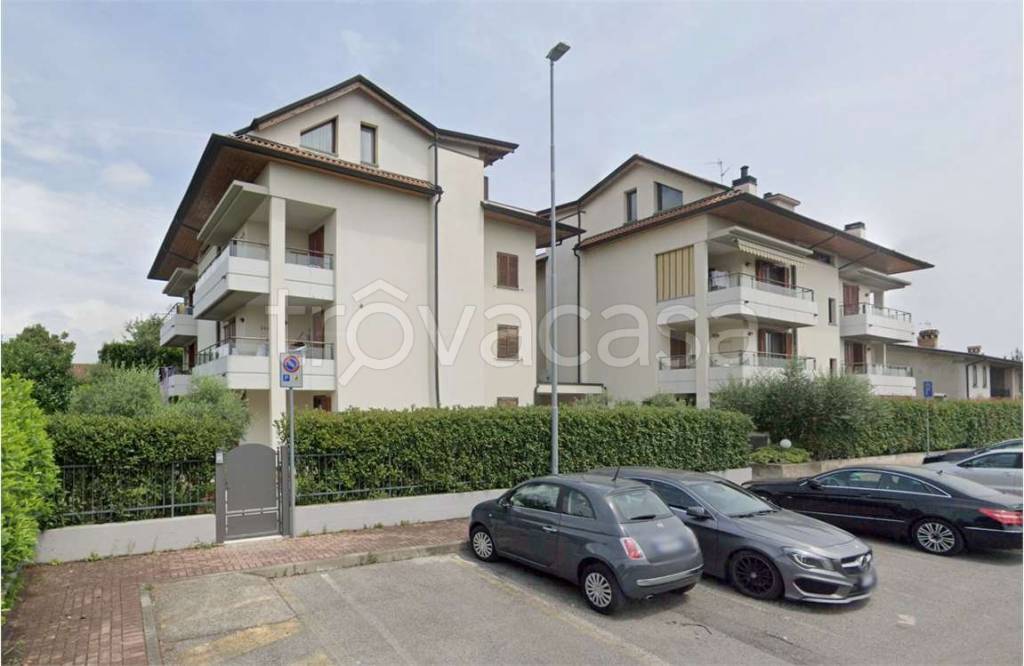 locale commerciale in vendita a Castelcovati
