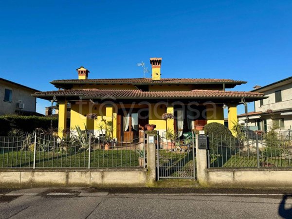 casa indipendente in vendita a Castelcovati