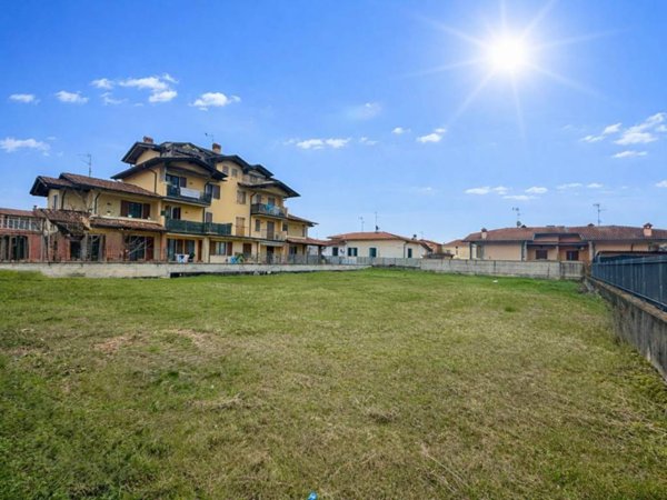 terreno edificabile in vendita a Castelcovati