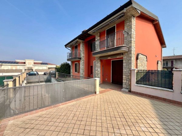 casa indipendente in vendita a Castelcovati