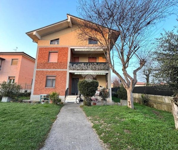 casa indipendente in vendita a Castelcovati