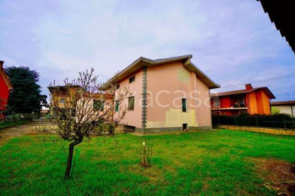 casa indipendente in vendita a Castelcovati