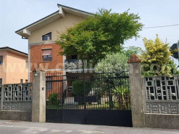 casa indipendente in vendita a Castelcovati