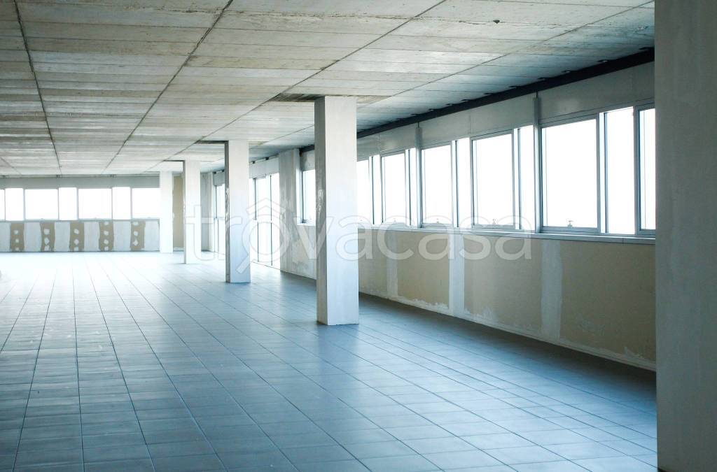 ufficio in vendita a Castel Mella