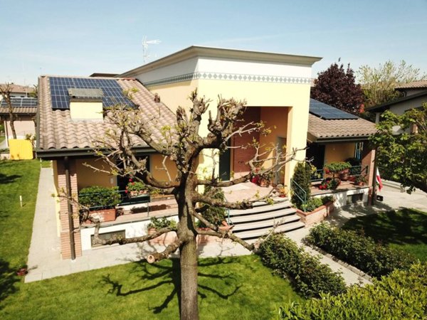 casa indipendente in vendita a Castel Mella