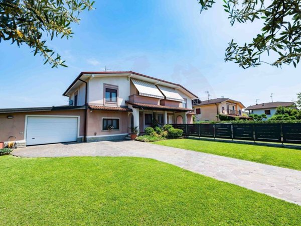 casa indipendente in vendita a Castel Mella